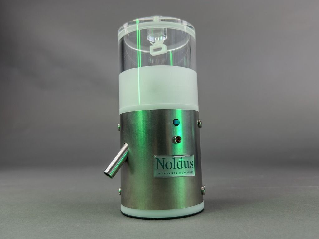 Pellet dispenser